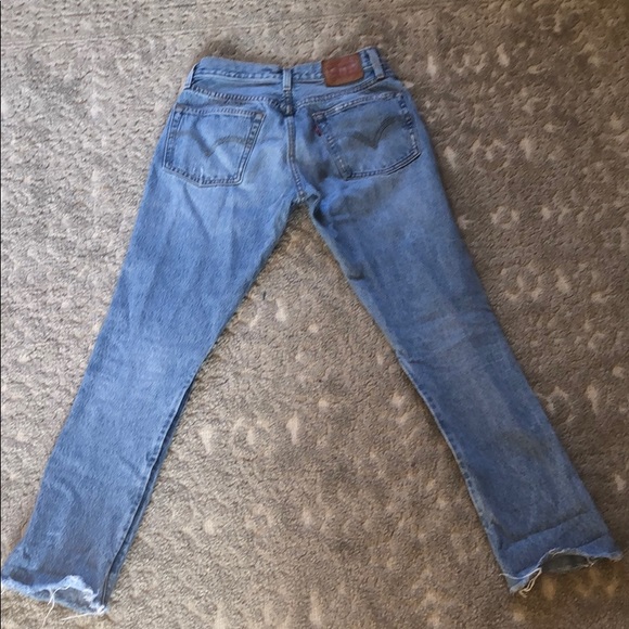 Levi Ripped Jeans - Picture 3 of 5